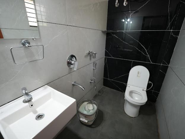 Silver Springs Homestay Chickmagalur Chikmagalūr Extérieur photo