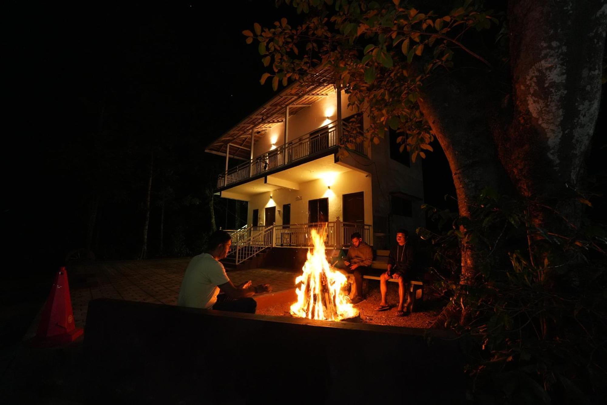 Silver Springs Homestay Chickmagalur Chikmagalūr Extérieur photo