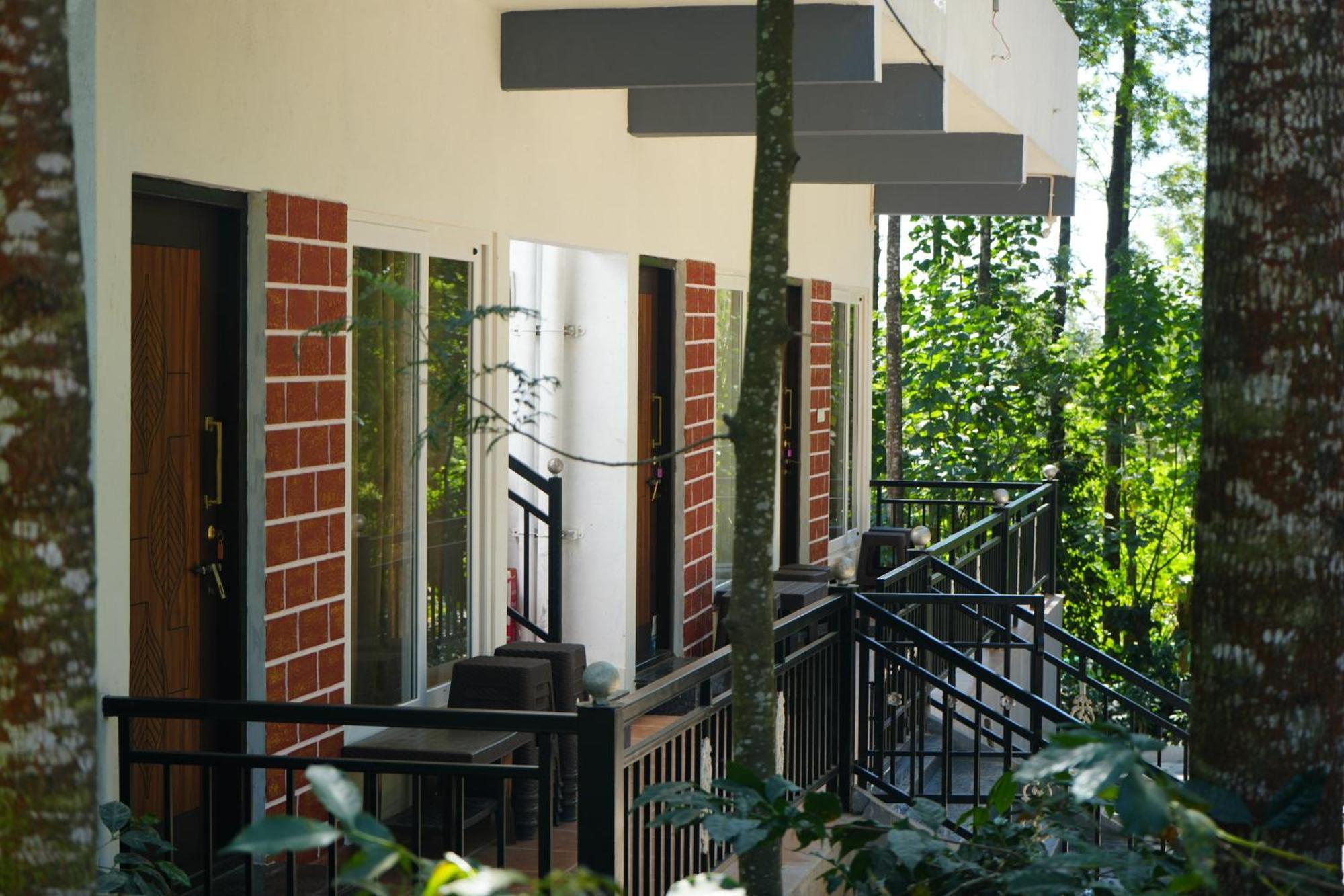 Silver Springs Homestay Chickmagalur Chikmagalūr Extérieur photo
