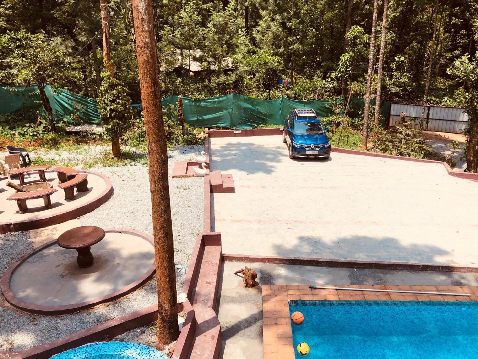 Silver Springs Homestay Chickmagalur Chikmagalūr Extérieur photo